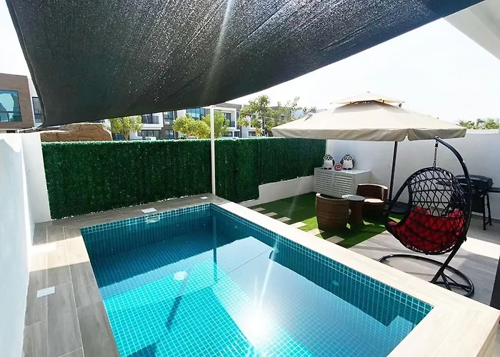 Nasma Luxury Stays - Vacation Villa With Private Pool Steps To The Sea