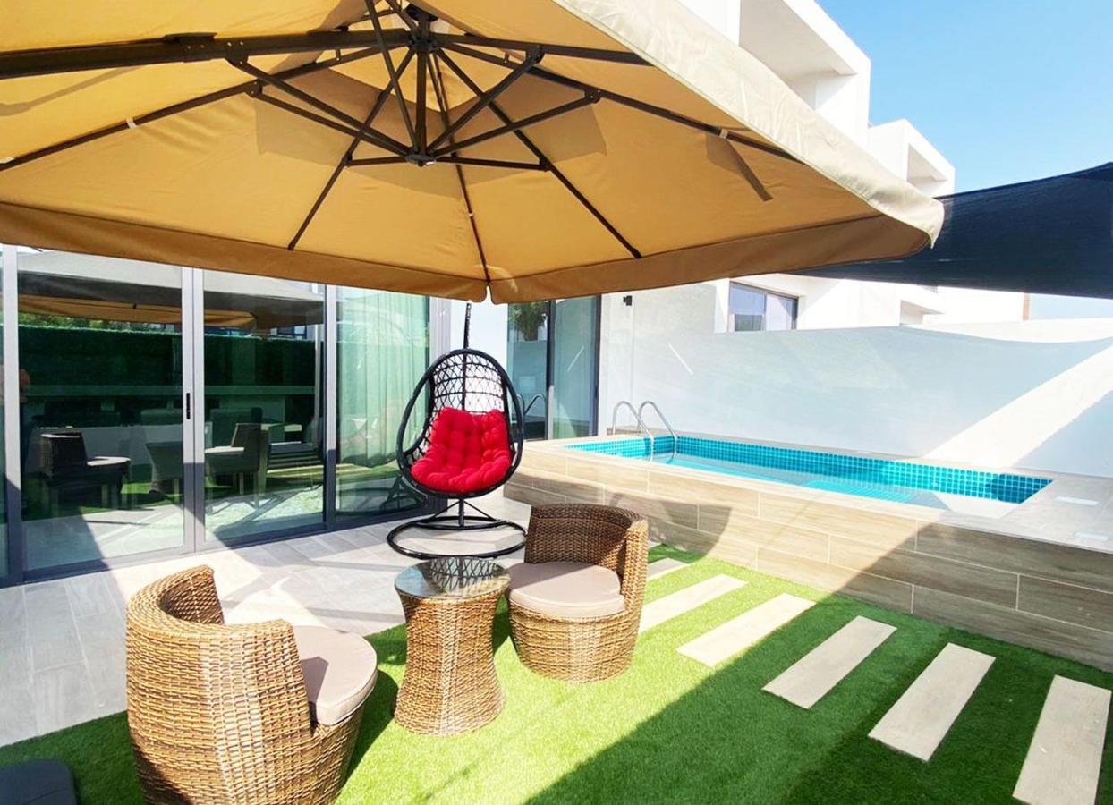 Nasma Luxury - Vacation With Private Pool Steps To The Sea Ras al-Khaimah